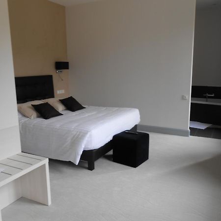 Logis- Hotel Spa Restaurant L'Epicurial Saint-Pey-de-Castets الغرفة الصورة