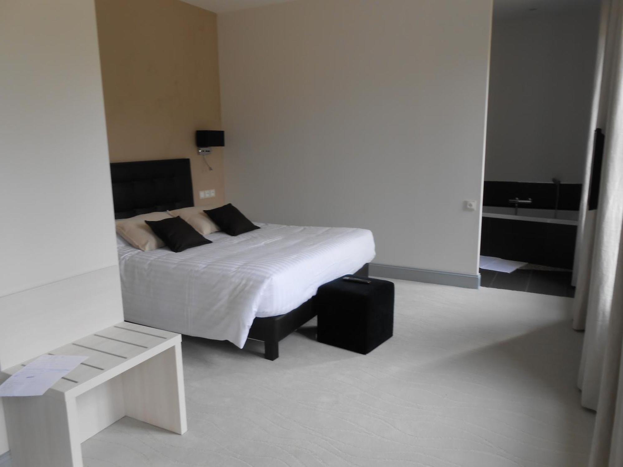Logis- Hotel Spa Restaurant L'Epicurial Saint-Pey-de-Castets الغرفة الصورة