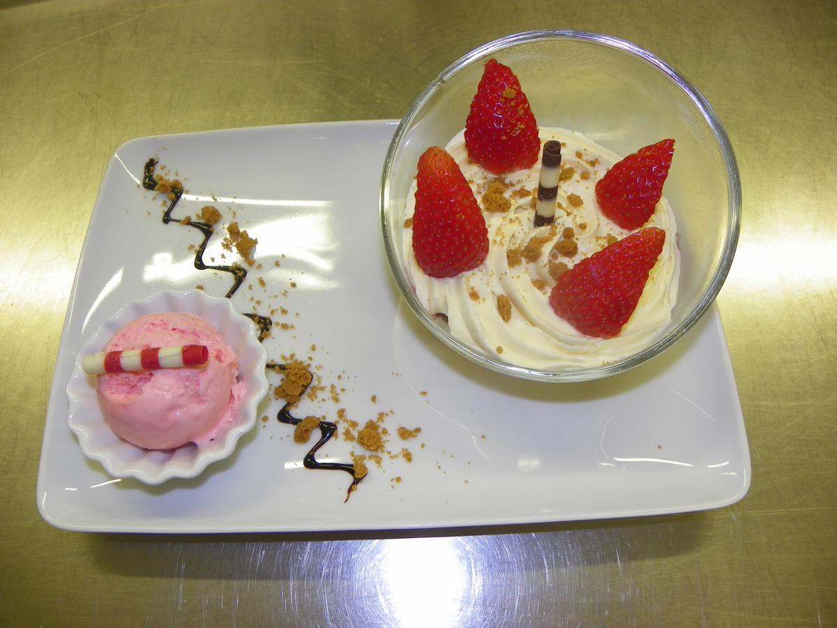 Logis- Hotel Spa Restaurant L'Epicurial Saint-Pey-de-Castets المظهر الخارجي الصورة