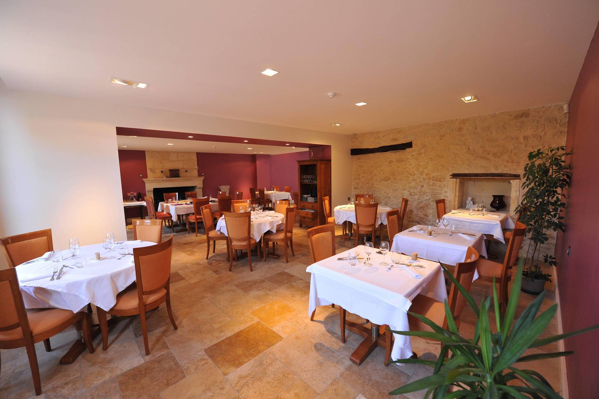Logis- Hotel Spa Restaurant L'Epicurial Saint-Pey-de-Castets المظهر الخارجي الصورة